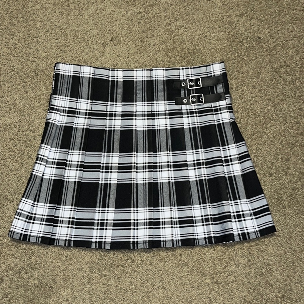 Pleated skirt